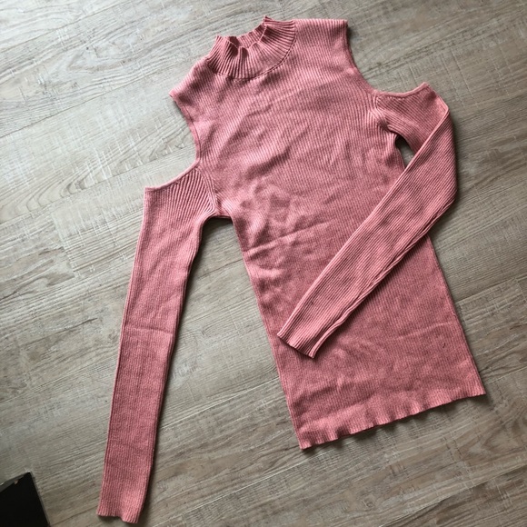 Cold-shoulder ribbed pink sweater S - Picture 2 of 4